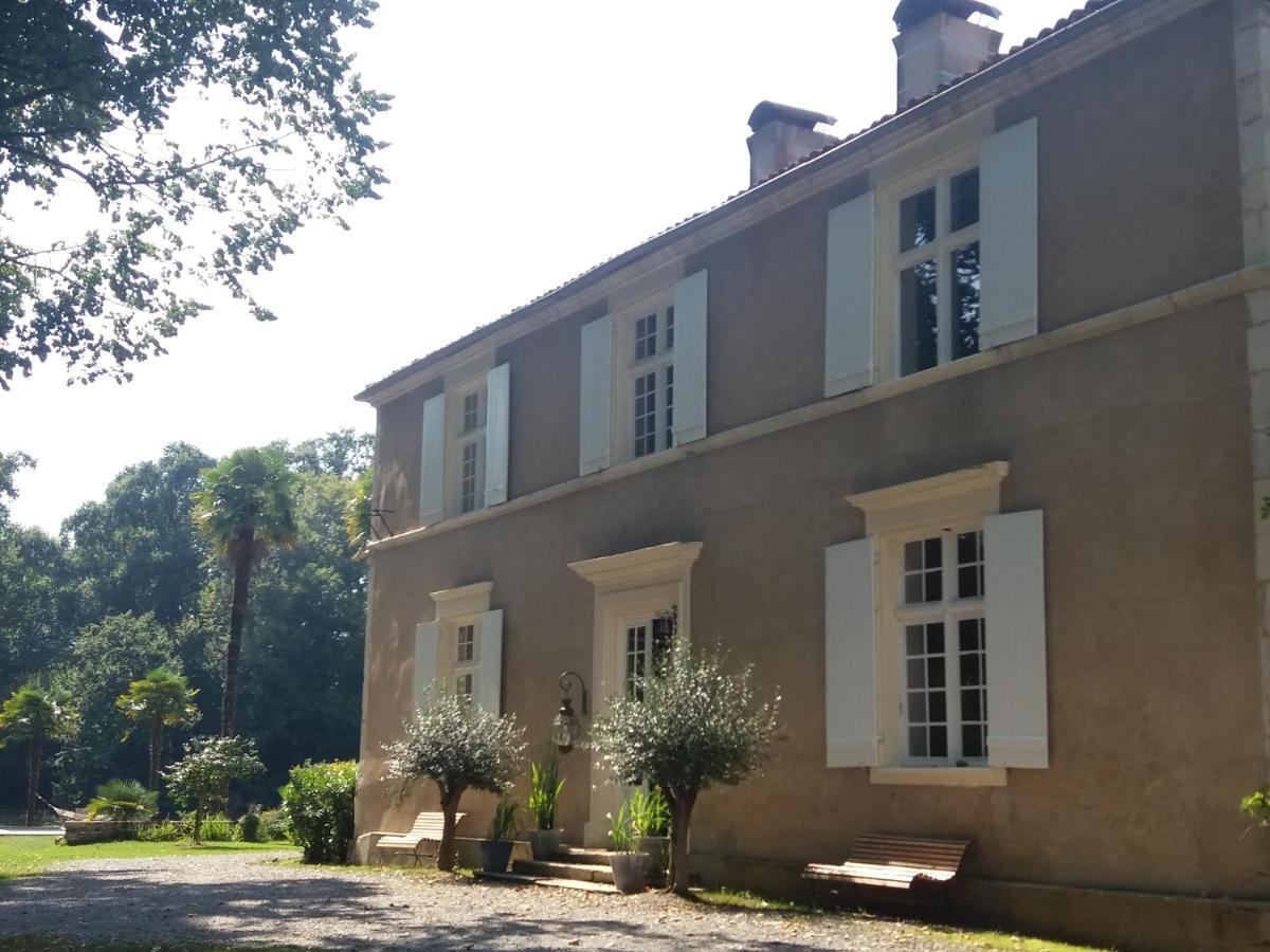 Chateau Saint Martin B&B Pouillon Exterior photo