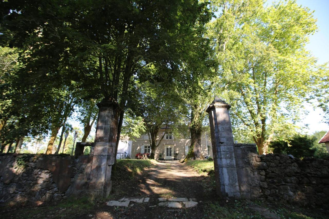 Chateau Saint Martin B&B Pouillon Exterior photo