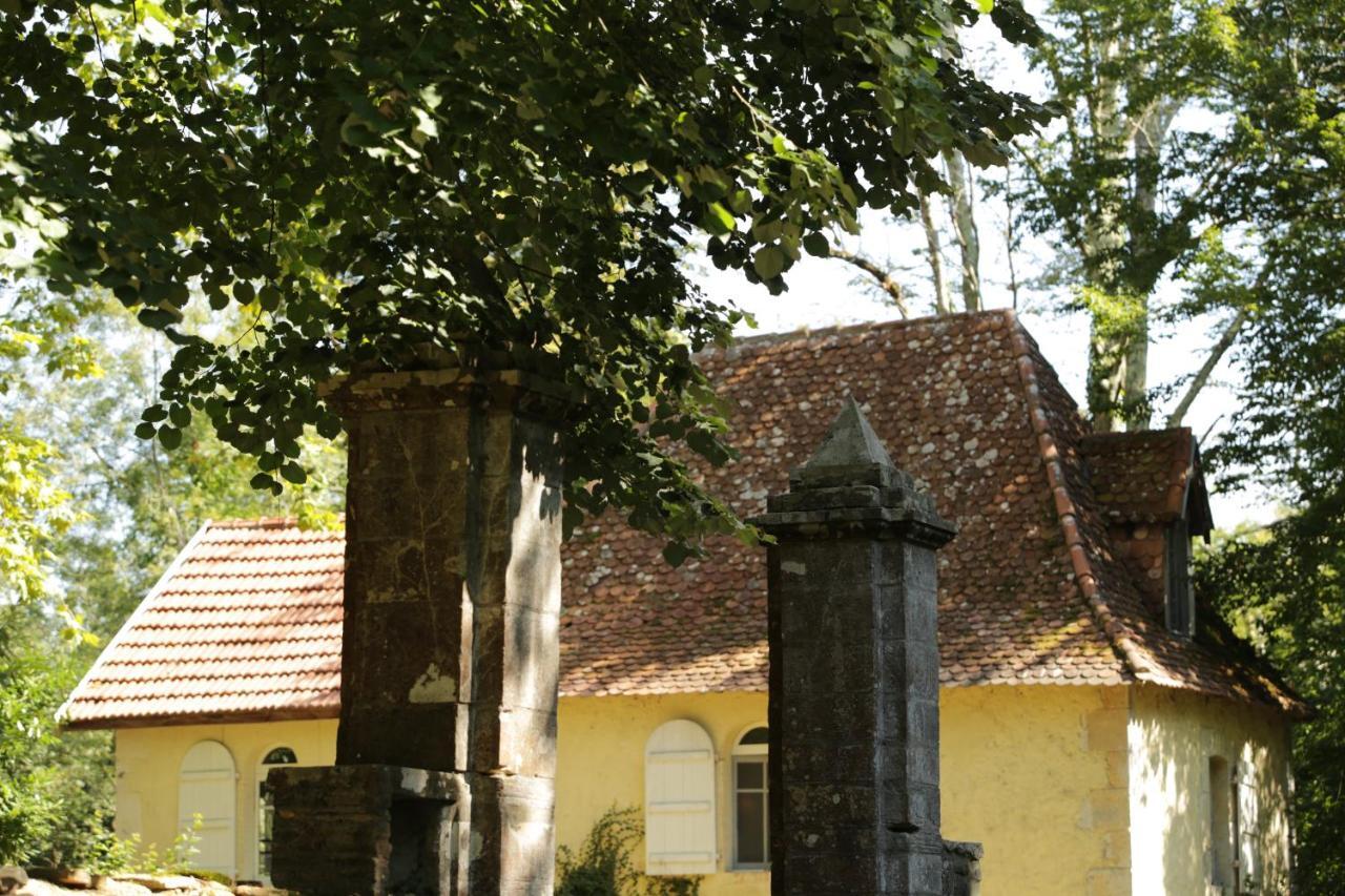 Chateau Saint Martin B&B Pouillon Exterior photo